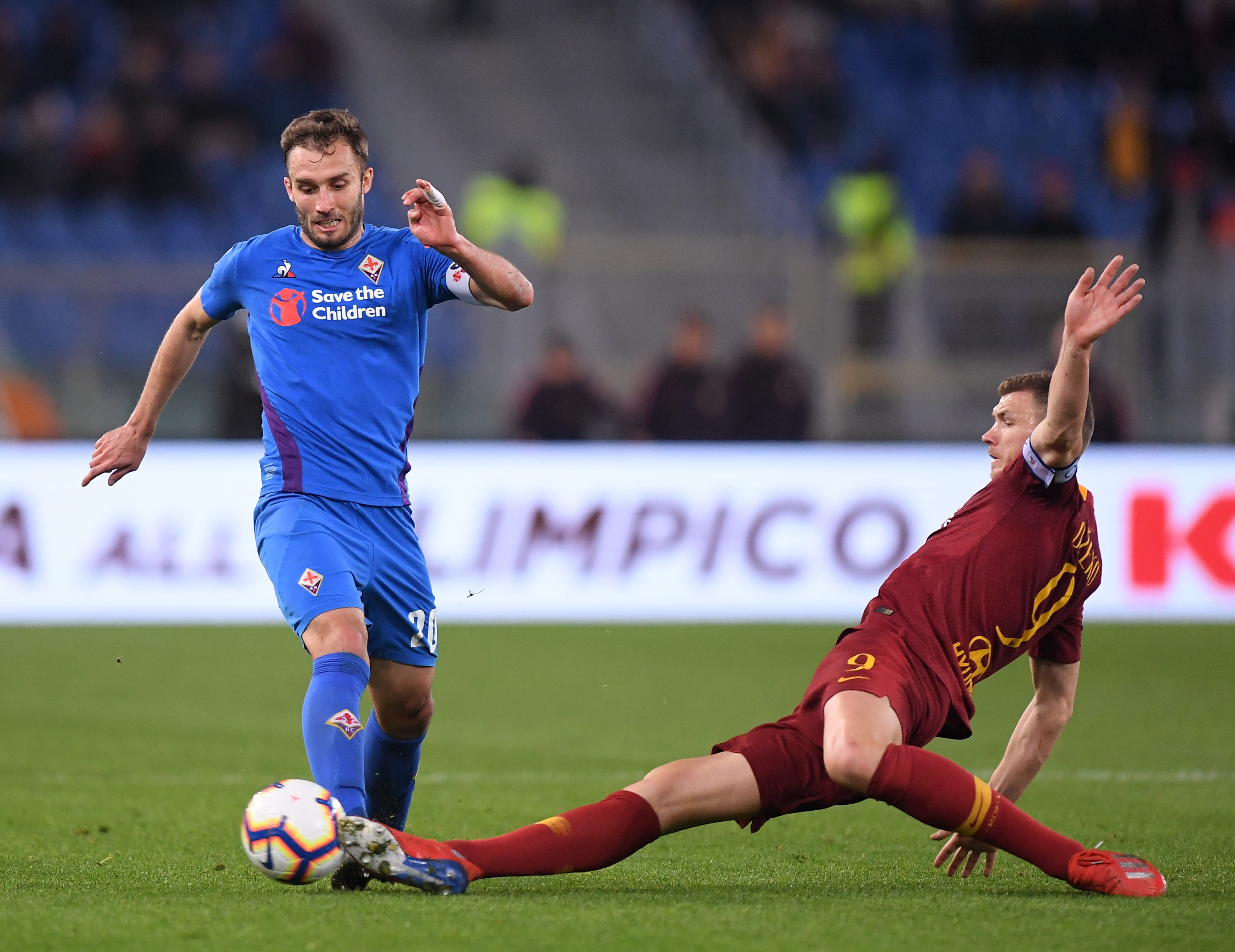 英超战报：曼城2-1战胜切尔西,（英超快讯：曼城2比1击败切尔西）