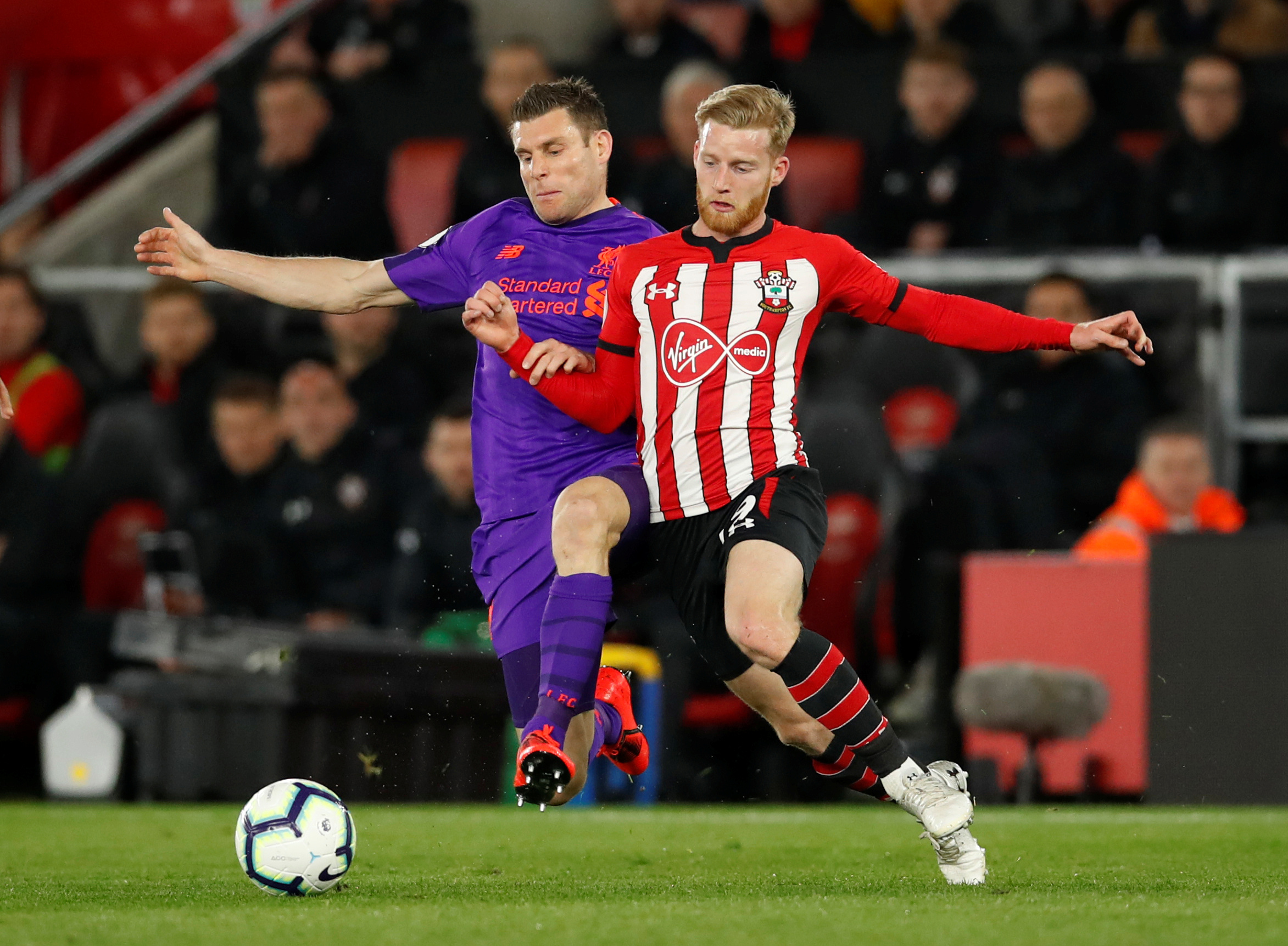 建队基石！武磊、颜骏凌等7人随海港四夺中超冠军（海港四夺中超冠军，武磊、颜骏凌等7人成队中流砥柱）