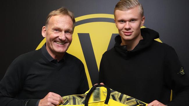 英超-水晶宫1-2曼联：你不看好他时，他雄起｜前瞻（英超前瞻：曼联2-1客胜水晶宫，他越不被看好越能爆发）