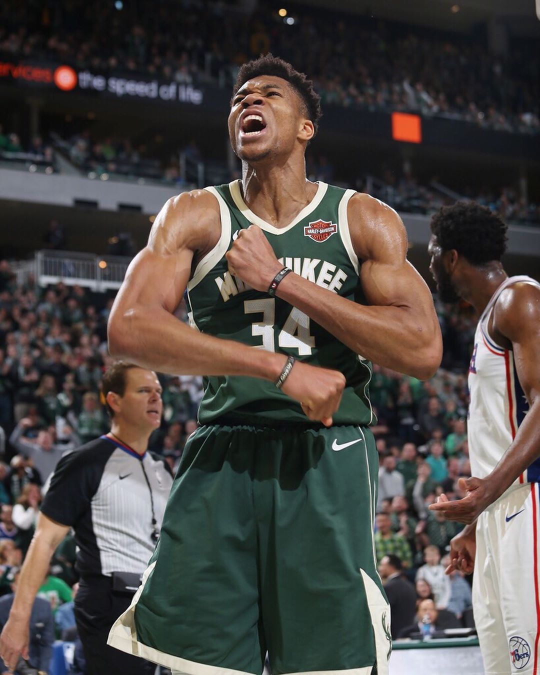 超残阵勇士终结两连败！库追巴等六人缺席 出场10人全有进球五人上双（伤兵满营的勇士止住两连败：库追巴等六将缺阵，10人出战全员得分、5人上双）