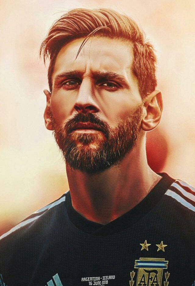 希腊媒：曼联与皇马已经报价奥林匹亚科斯18岁中场穆扎基蒂斯（据希媒报道，皇马与曼联已向奥林匹亚科斯18岁中场穆扎基蒂斯递交报价）