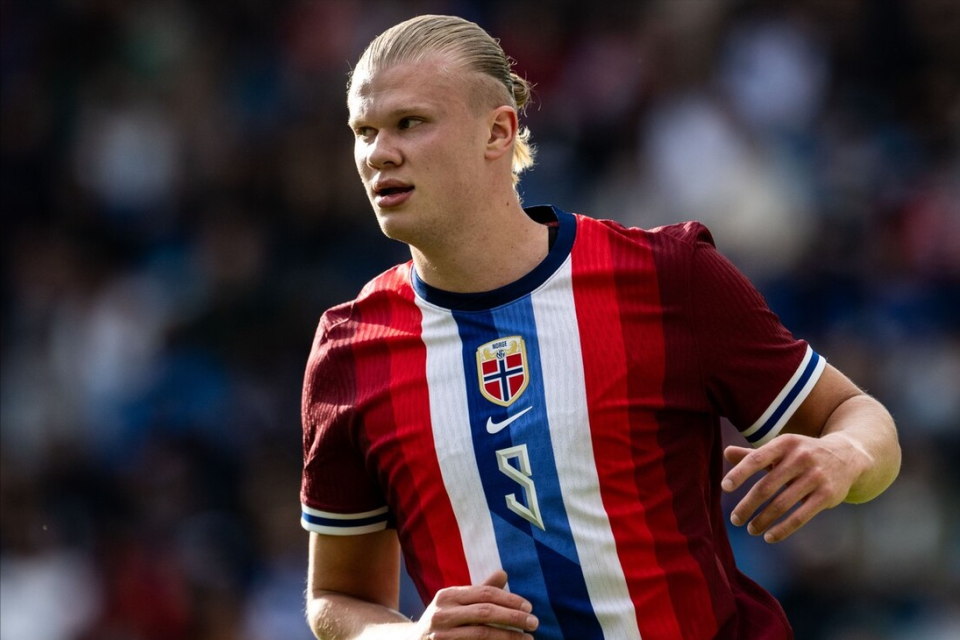 球队展现出色对抗性，唐斯强调身体对抗的重要性（球队对抗能力出众，唐斯称身体对抗至关重要）