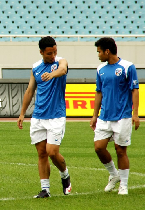 曼谷联将帅：虽然我们已经出线了，但对阵万隆我们还是要赢（曼谷联将帅：虽已出线，战万隆仍要取胜）