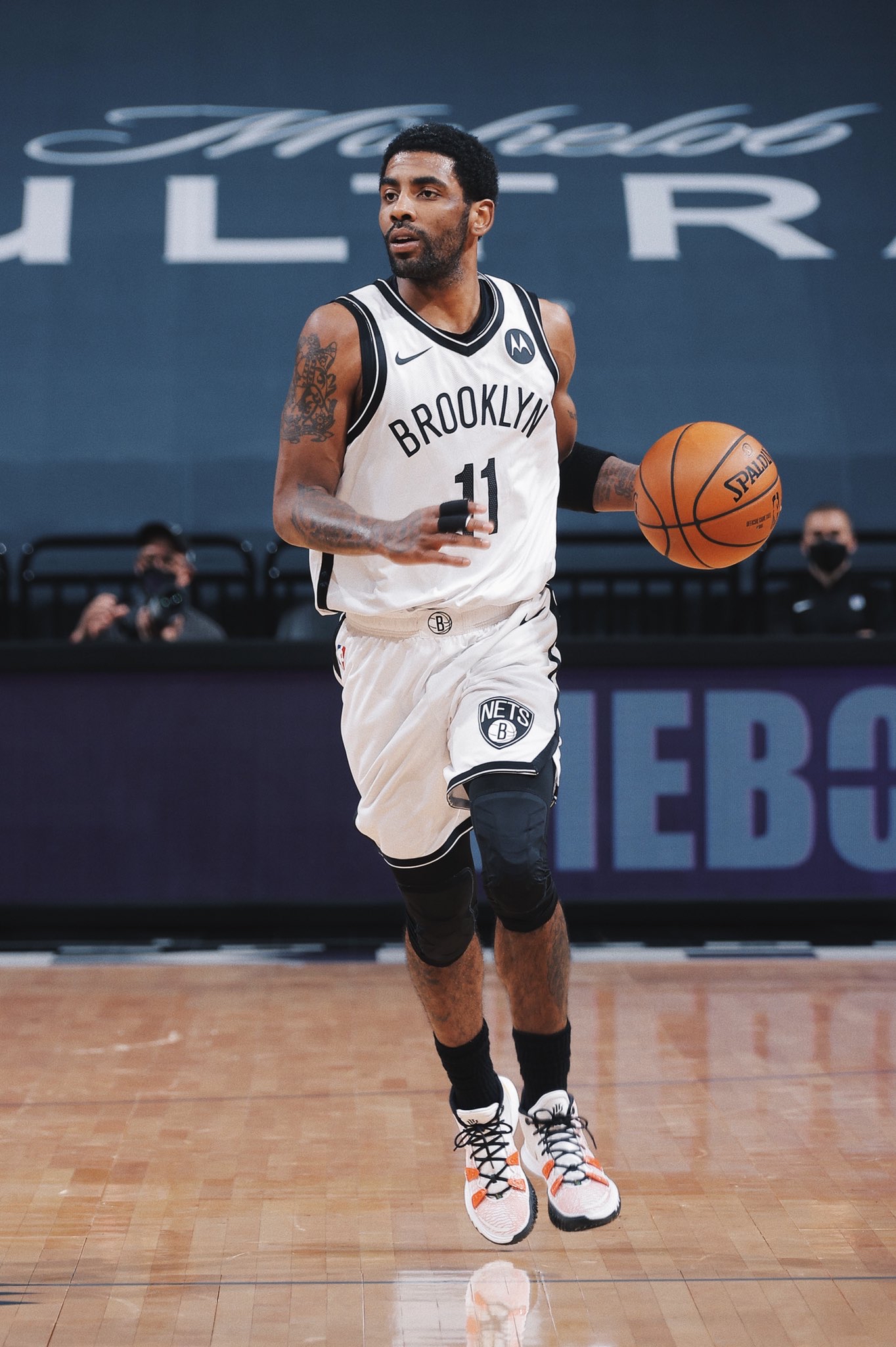 杰隆布朗首秀，辽宁男篮4外援出战杯赛，姜宇星+付豪主攻 剑指首胜（辽宁男篮杯赛开打：杰隆布朗迎首秀，四外援齐出击，姜宇星与付豪领衔冲首胜）