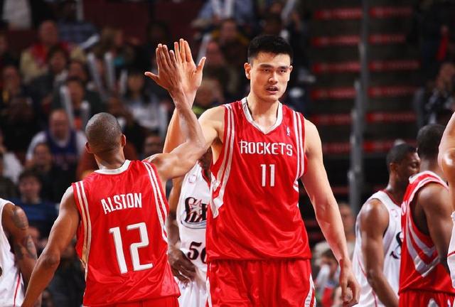 多位德国前国脚：纳帅不必施压，德国需要真正的领袖挺身而出（多名德国名宿：无需给纳帅加压，德国队更需要真正的领袖站出来）