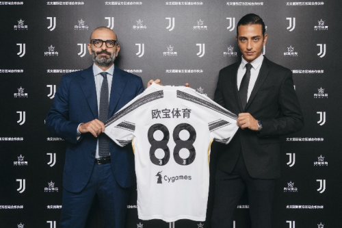 压力来了！阿森纳1-2遭绝杀优势只剩2分，双中卫缺席问题太大（压力骤增！阿森纳1-2被绝杀，领先仅剩2分，双中卫缺阵隐患凸显）