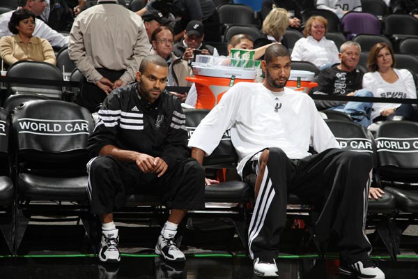 高诗岩跟克里斯连着两场视觉冲击力非常炸裂的配合，看着太爽了（高诗岩与克里斯连续两场上演炸裂连线，爽度拉满）