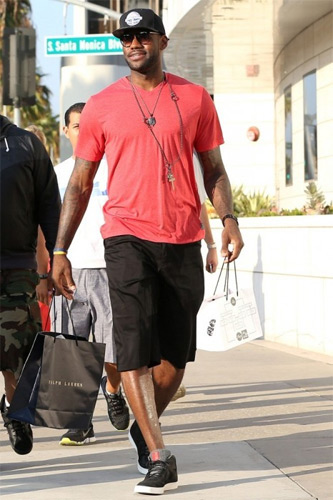 森林狼得分120+战绩12胜0负，近5次关键时刻4胜1负（森林狼120分以上保持12战全胜，近5次关键时刻4胜1负）