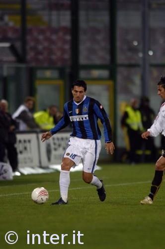 德转列世界足坛门将身价榜：舍瓦利耶4000万欧居首（德转发布全球门将身价榜：舍瓦利耶以4000万欧领跑）